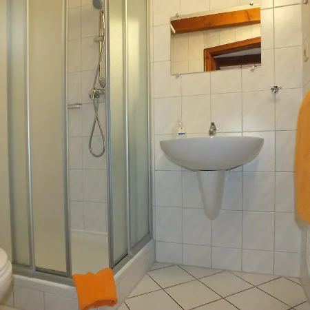 Am Elberadweg 3* Radebeul