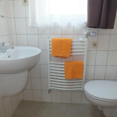 Am Elberadweg 3* ראדבול