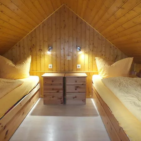 Am Elberadweg 3*