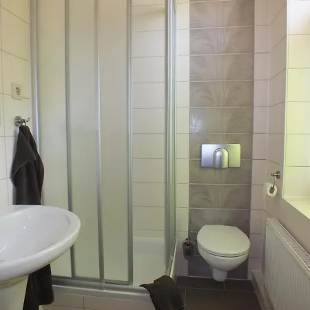 Am Elberadweg Радебойль