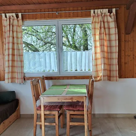 Guest house Am Elberadweg 3*