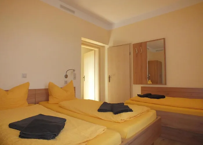 Am Elberadweg Guest house