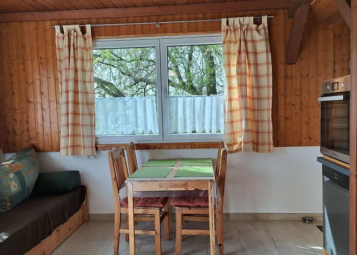 Guest house Am Elberadweg 3*