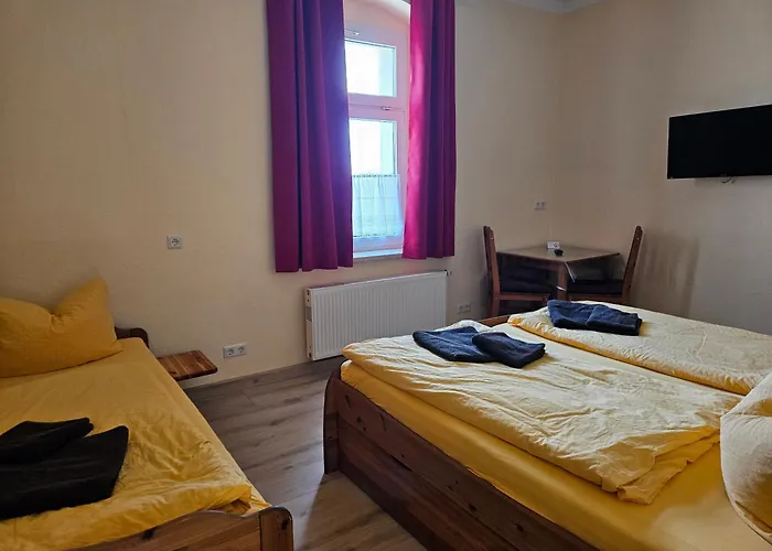 Am Elberadweg Guest house